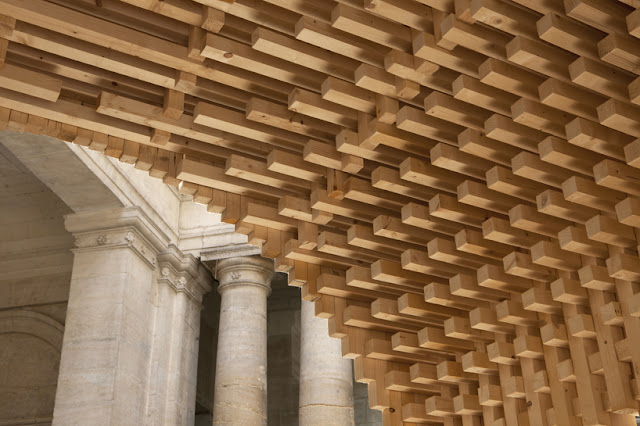 Un pabellón formado por más de mil listones de madera|Espacios en madera