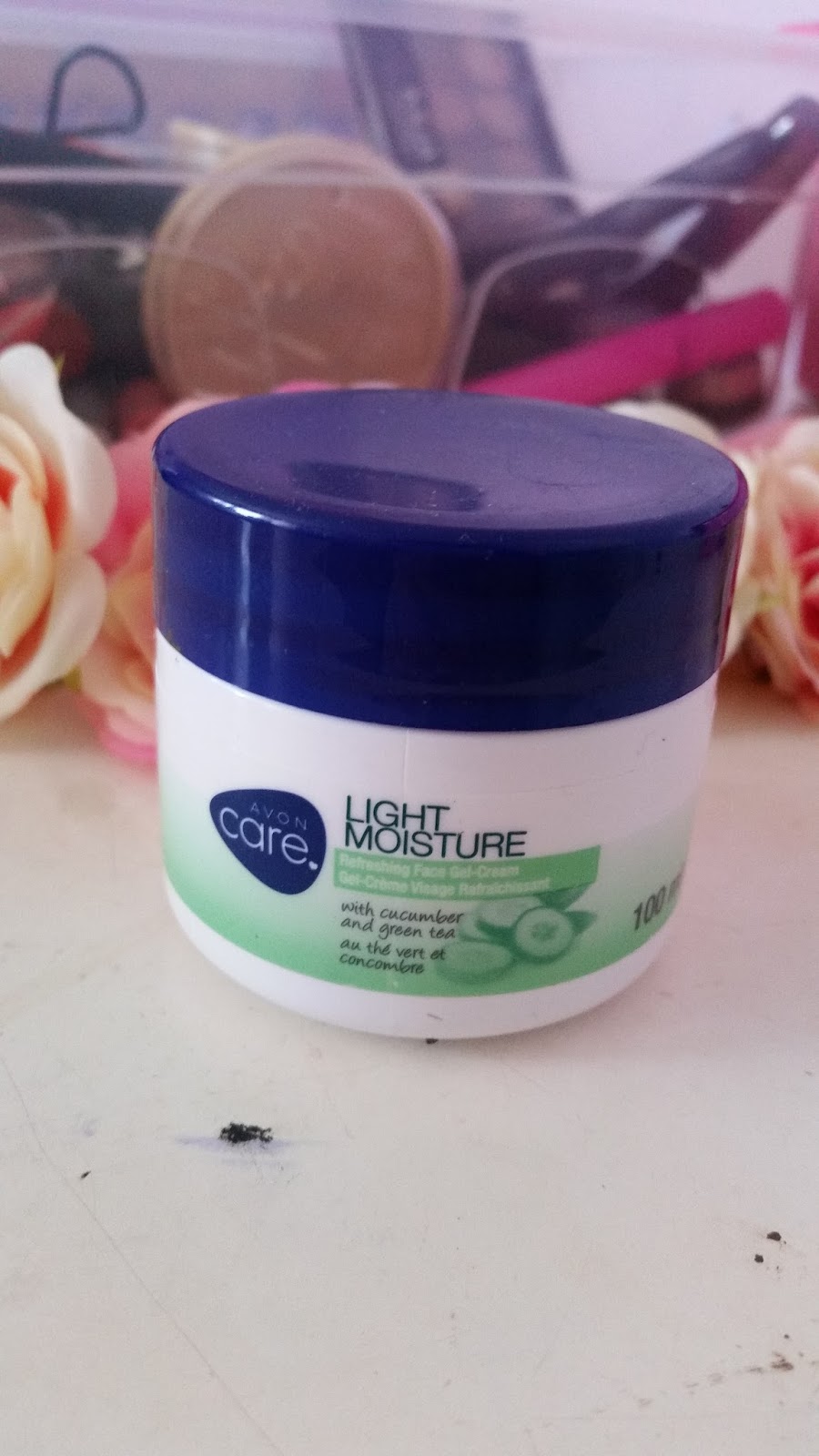 light moisture avon care