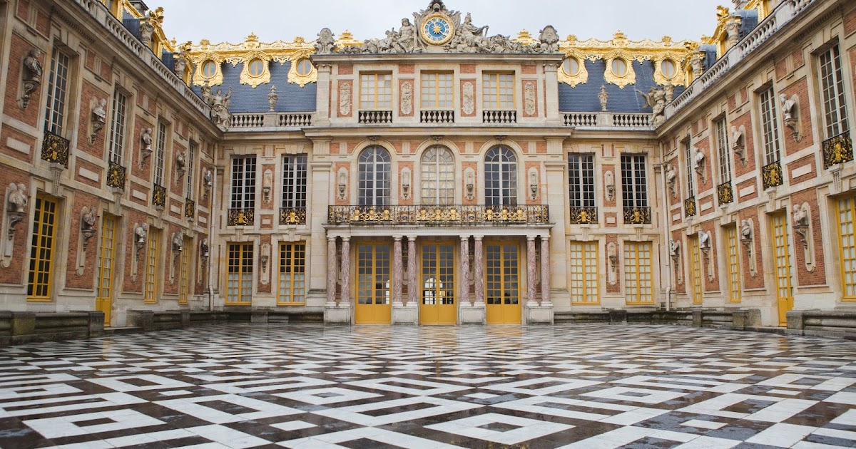 This is Versailles to Versailles!