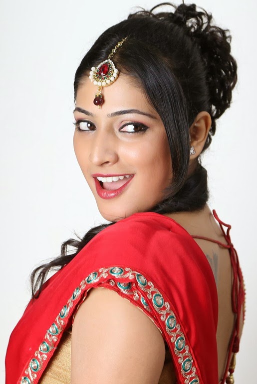 Actress-Haripriya-Hot-+(4).jpg