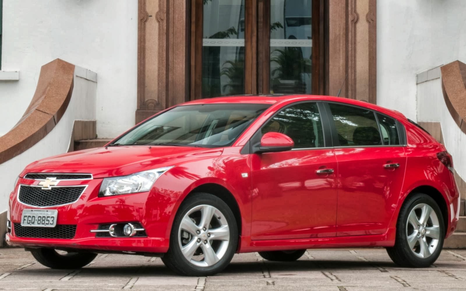 GM Cruze 2014 Sedã e Hatch: fotos, preços e especificações