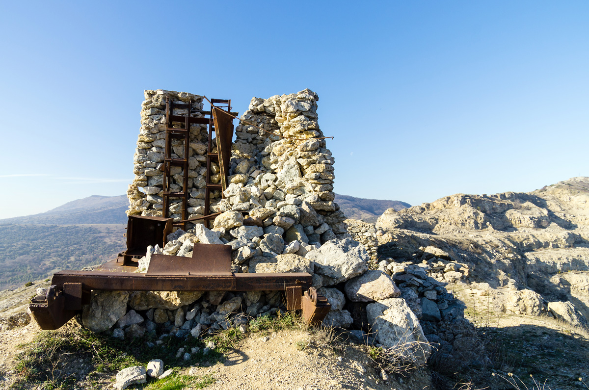 Гора агармыш в крыму Гора агармыш в крыму