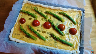 Tarta De Queso Parmesano Con Espárragos
