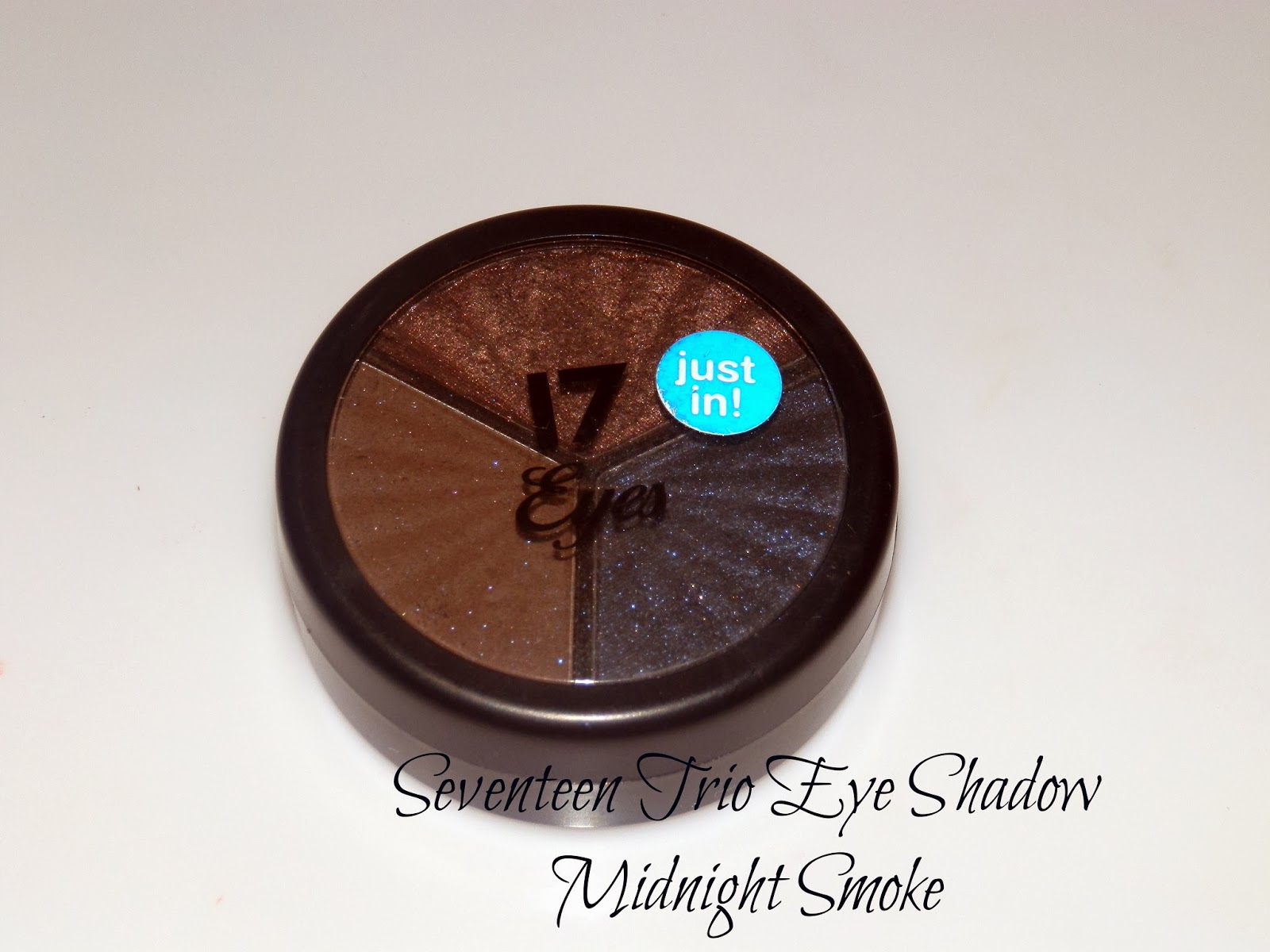 Seventeen Trio Eye Shadow Midnight Smoke Swatches