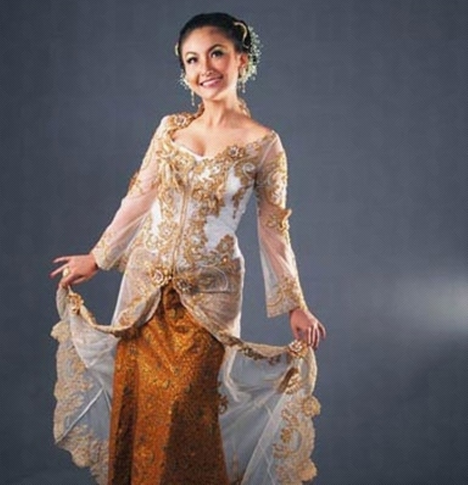 Baju Kebaya Modern Yang Cantik Dan Glamor Desain Kebaya Terbaru