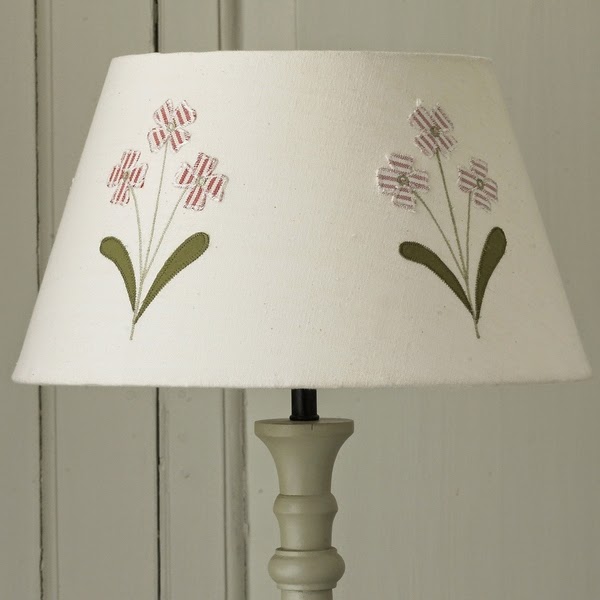 Decorate the Lamp Shade