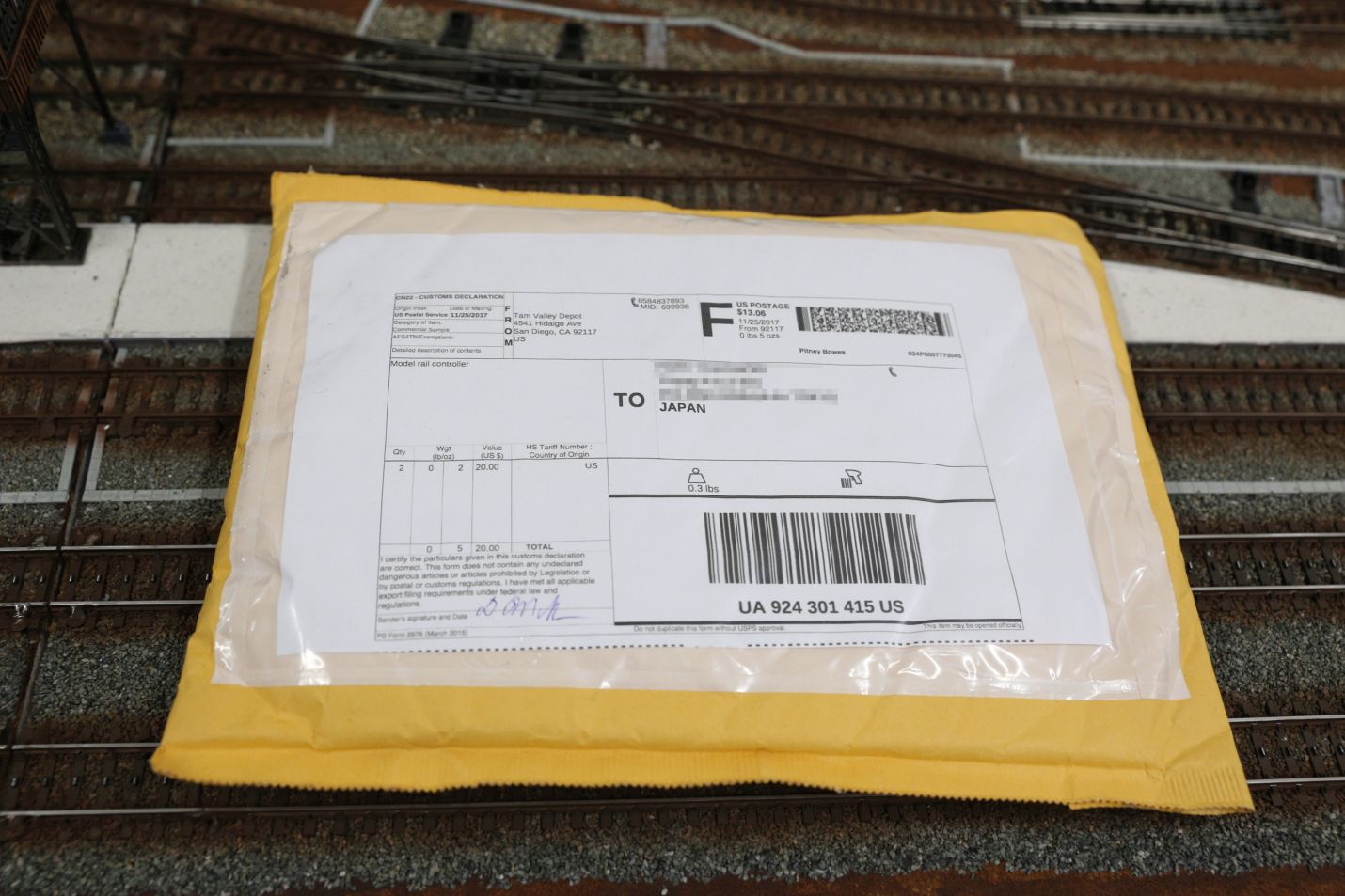 中身はHex Frog Juicerが2枚。困った時のHex Frog Juicer。