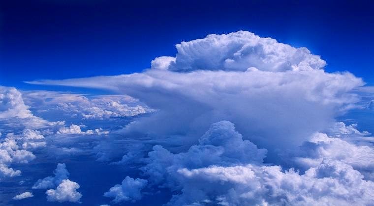 gambar awan comulonimbus