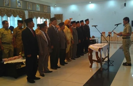 Lantik Majelis BPSK Padang, Irwan: Harus Bekerja Profesional dan Independen