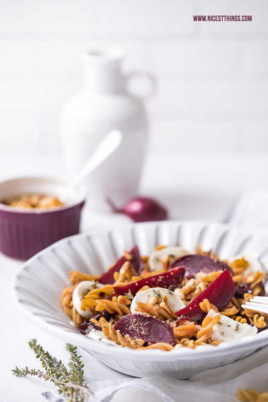 Glutenfreie Pasta Rezept mit roter Beete und Ziegenkäse