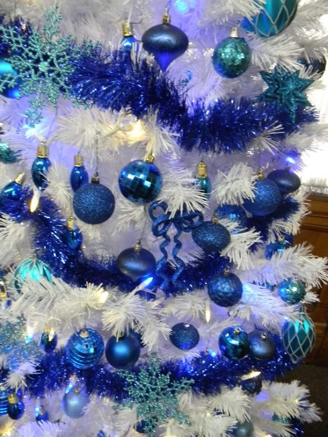 ÁRBOL DE NAVIDAD - BRICHO BLANCO