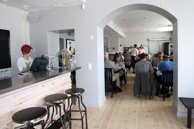 Pure-Bistro-sali-small.jpg