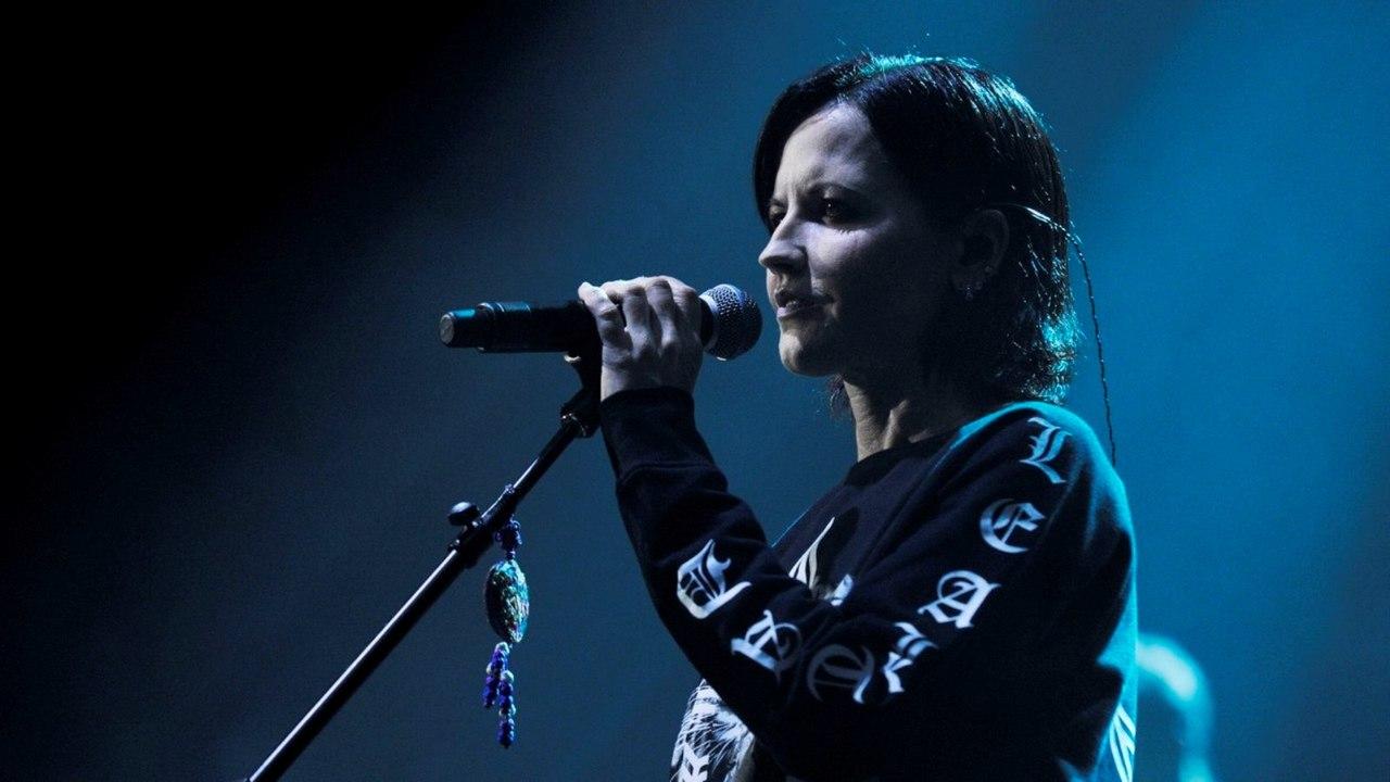 Marathon Runner The Cranberries Zombie (Live in Paris 1999)