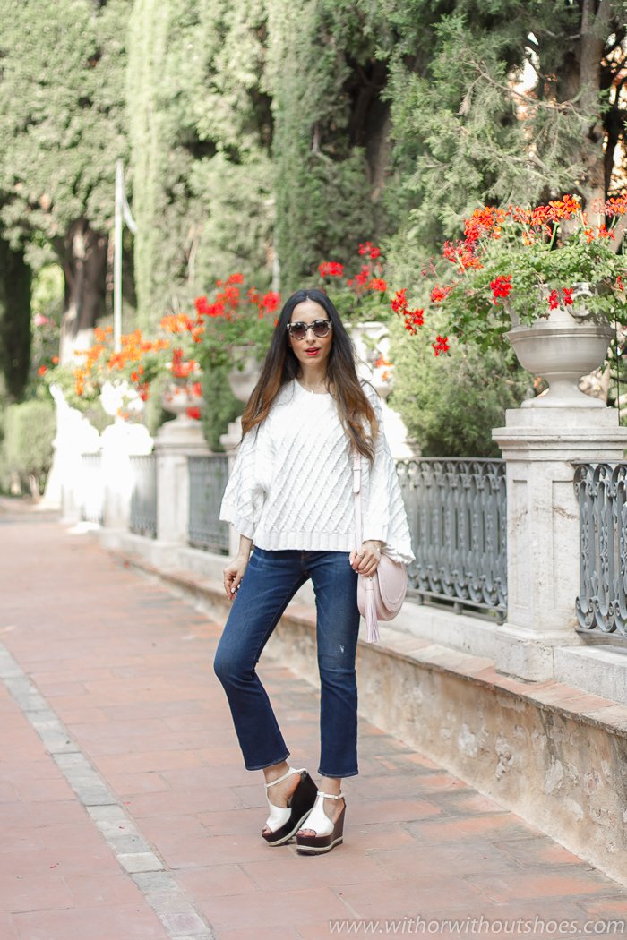 Blogger influencer instagram valencia lifestyle ideas look para combinar jersey blanco jeans acampanados cortos tobilleros Meltin Pot