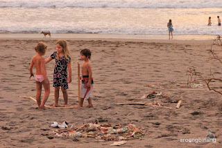 pantai batubelig kerobokan bali