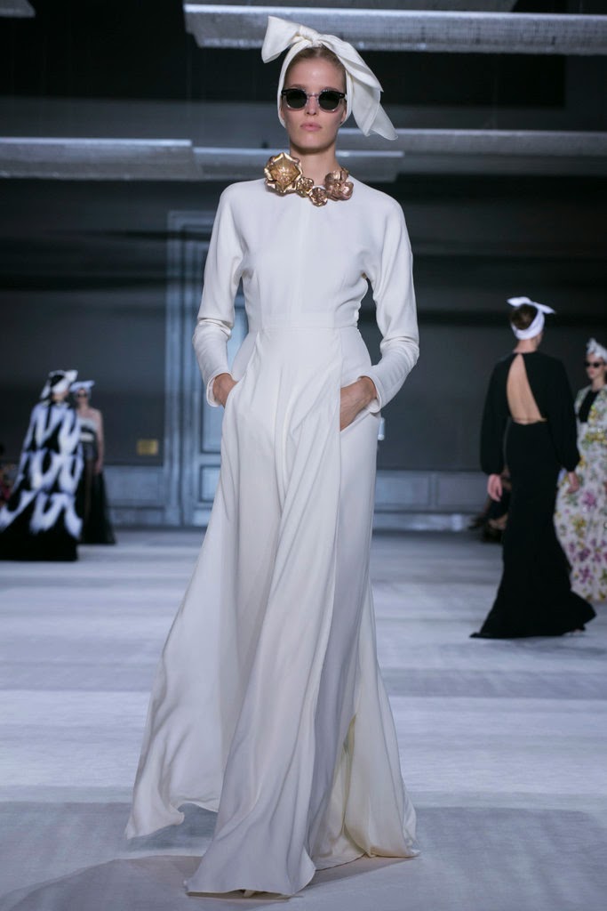Giambattista Valli couture fashion show