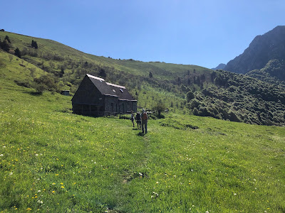 Approaching Passo Baciamorti. Approaching Passo Baciamorti.