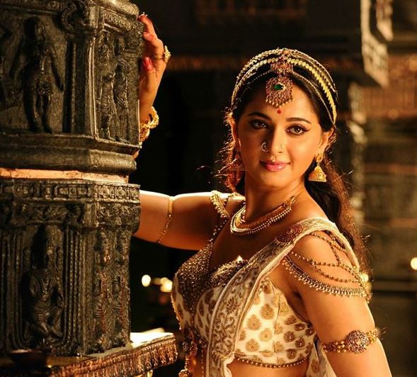 Name Of Actress In Bahubali 2 Prabhas Goes Nostalgic On Baahubali 2 Soajalin Her name is ashrita vemuganti, she's bharatanatyam and kuchipudi dancer. soajalin