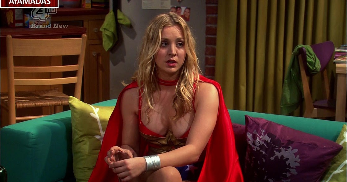 Afamadas Kaley Cuoco Con Un Gran Escote Disfrazada De Wonder Woman En The Big Bang Theory