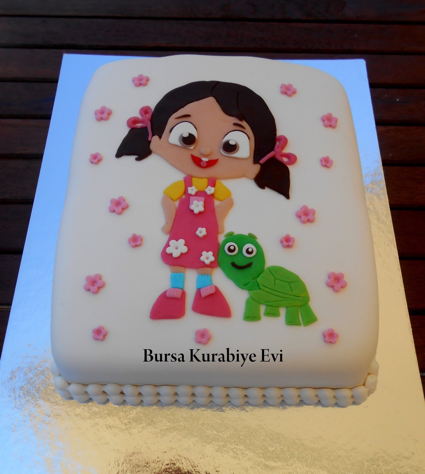 BURSA KURABİYE EVİ NİLOYA PASTASI )