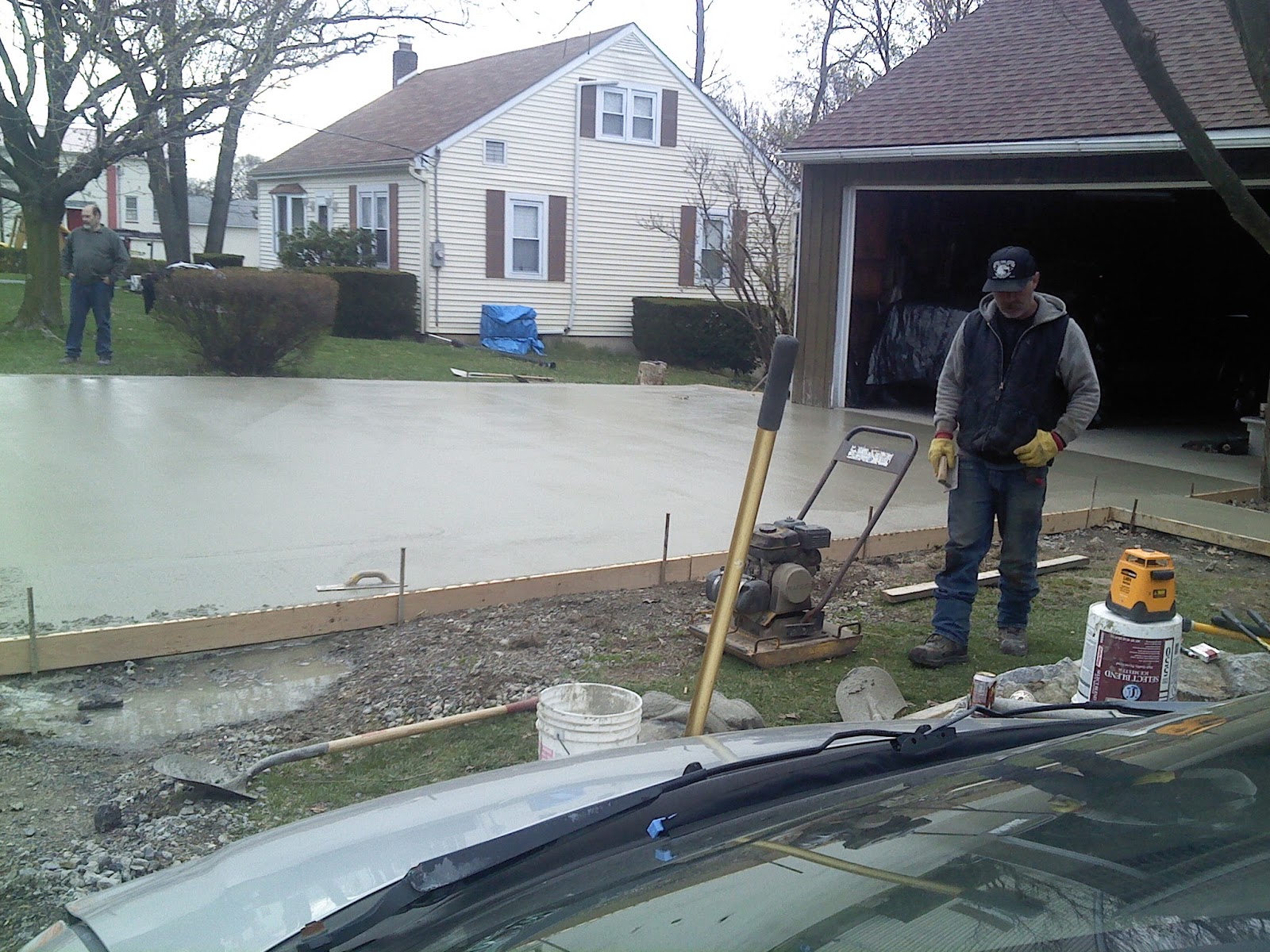Concrete Laboring + Demolition. Driveway and garage pad