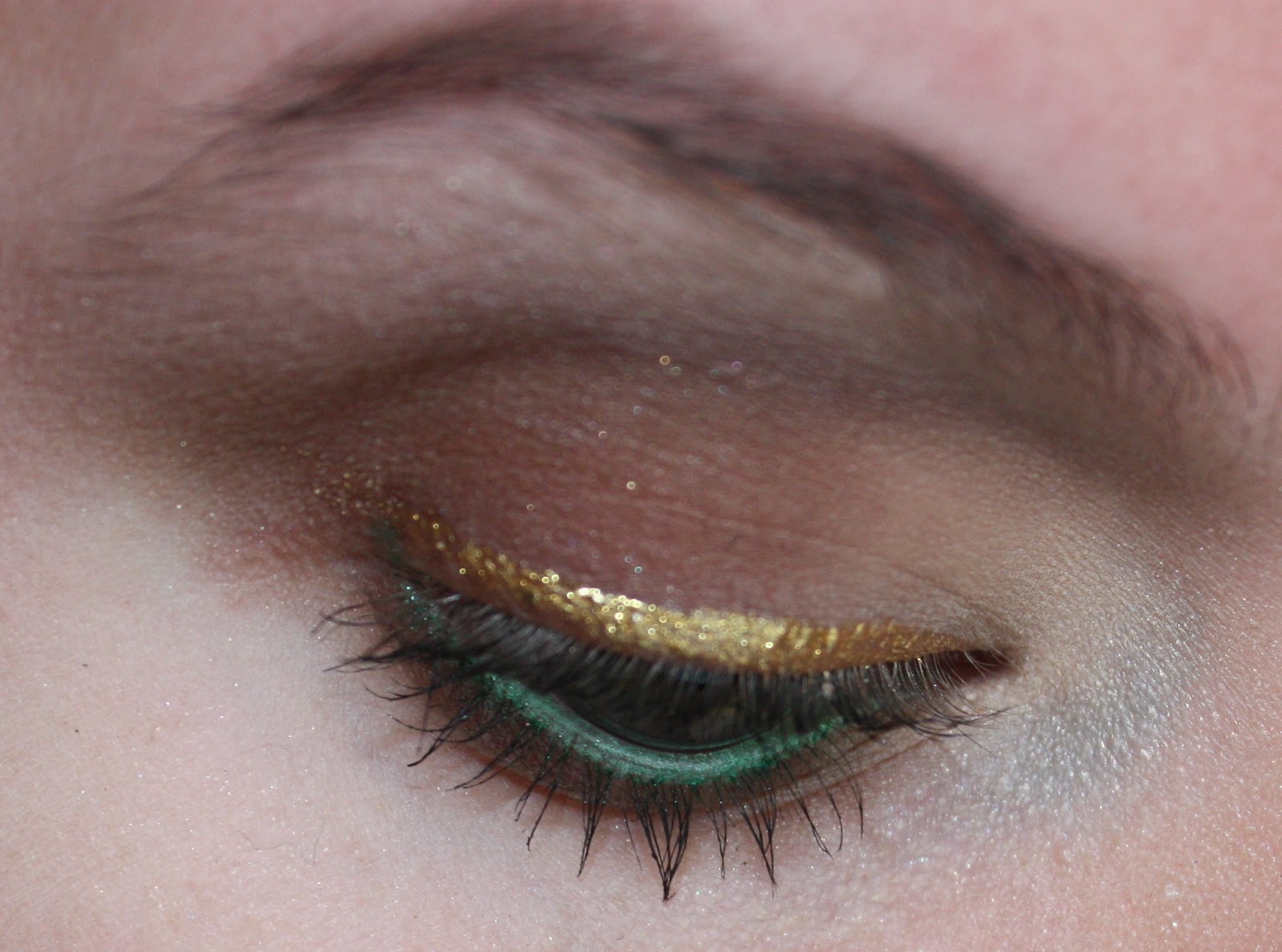 Die Zauberin Zebulon Green & Gold Eye Make Up!