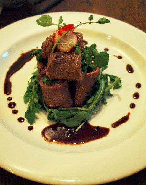 Burgundy Dining Resort Bandung - Holiday in Bandung