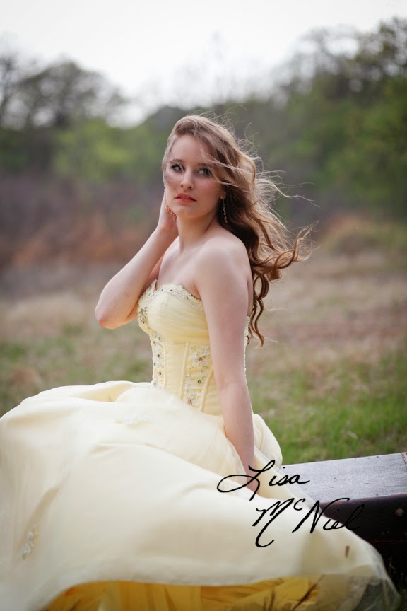 Lisa McNiel Flower Mound Senior Picture Photographer serving Dallas