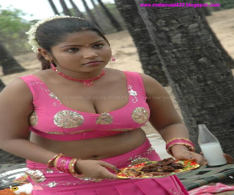 Mallu Aunty Hot Wet In Pink Blouse Hot Pictures