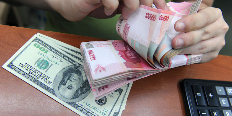 Nilai Tukar Rupiah Menurun 8 Poin Terhadap USD Menjadi Rp13.263