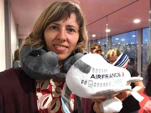 Embarquement pour le vol Air France Paris - Tirana ce samedi matin pour la grand maître féminin d'échecs Tatiana Dornbusch qui représentera Monaco