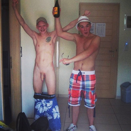 Frat Party Nude - Naked Frat Boys: Naked frat parties