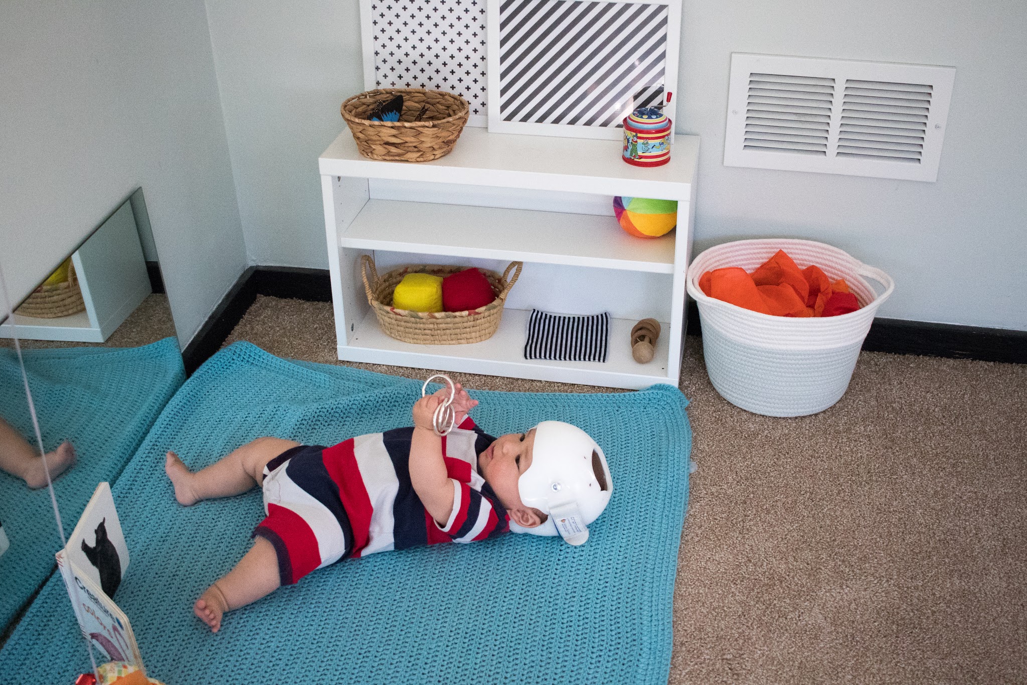 Using a Shelf Montessori Baby Week 26