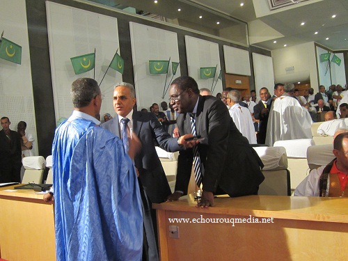 وزير الإعلام السابق إزيدبيه غادر بعد عدم وجود مقعد له أو تنازل أي شخص عن مقعده