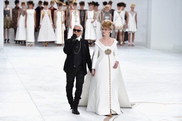 Os Desfiles icônicos de Karl Lagerfeld