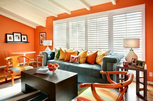 Salas decoradas en naranja - Colores en Casa