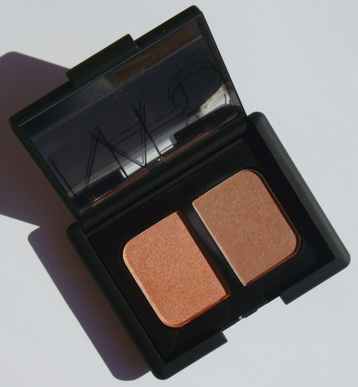 little white truths Nars Duo Eyeshadow in St Paul de Vence review
