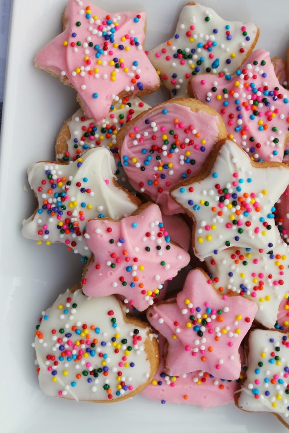 Copy Cat Recipe for those famous Frosted Animal Crackers but a million times better!