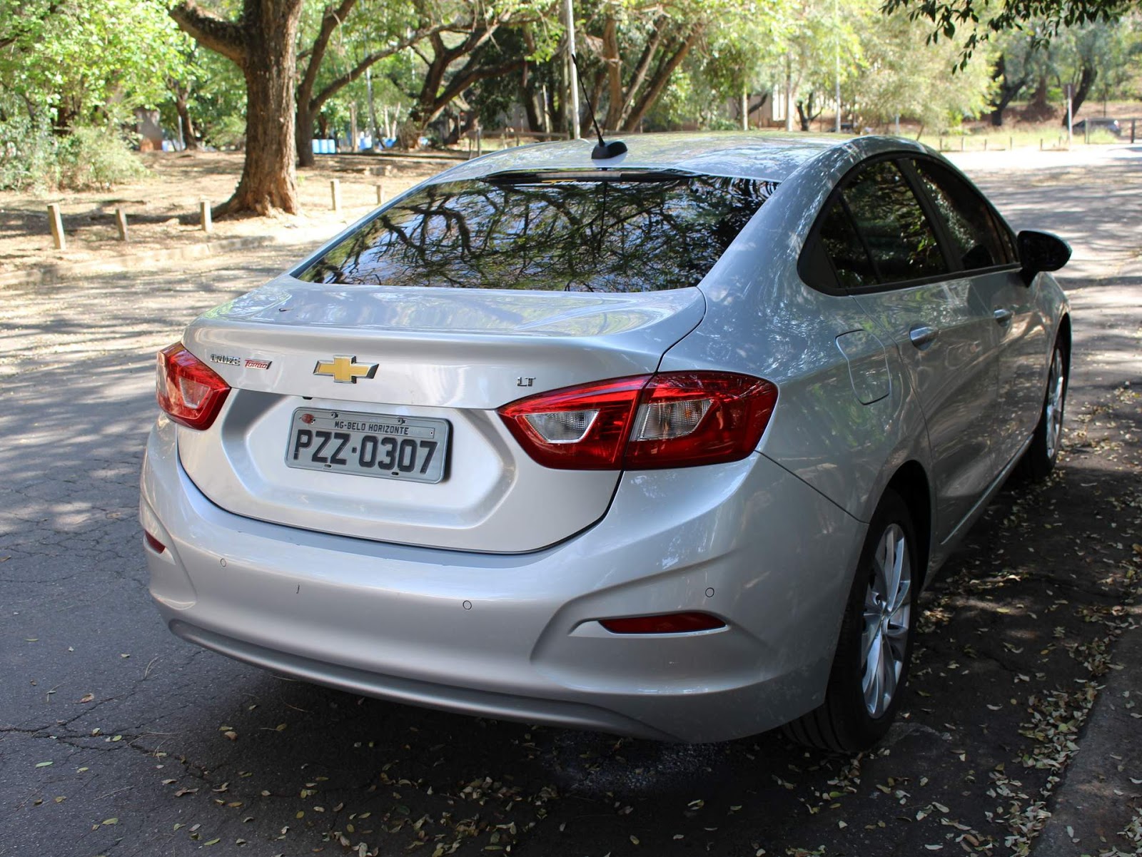 Chevrolet Cruze LT 1.4 Turbo: preço, consumo - vídeo