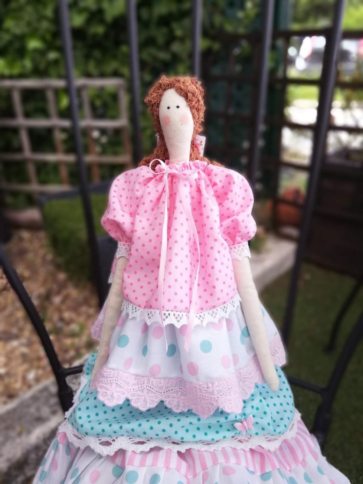 Boneca de pano Coisas de Feltro