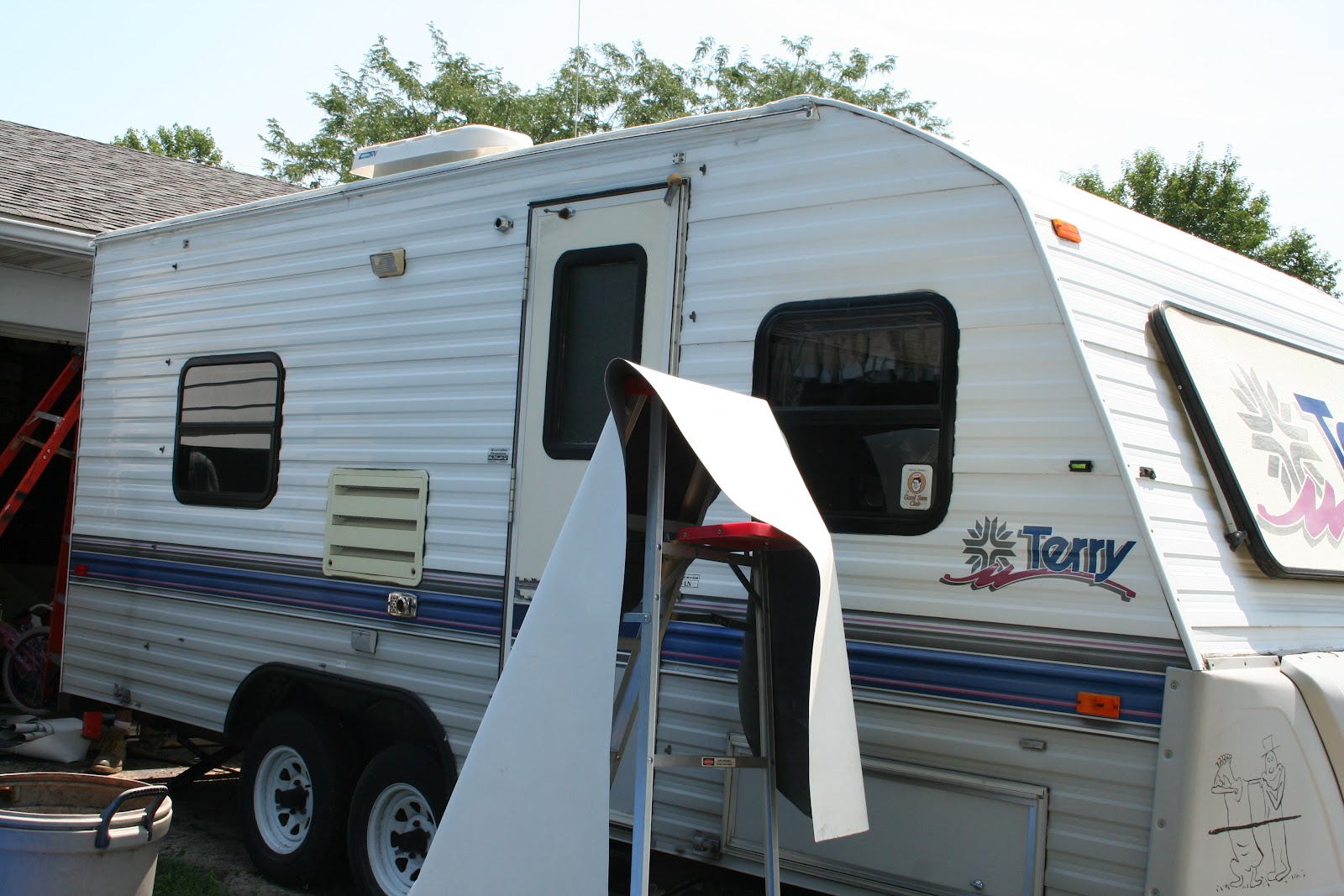The Great Adventures of a Family Named Zumm Our Travel Trailer Roof