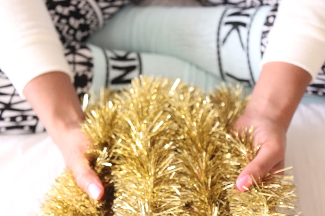 Garland Christmas Tree DIY / Kelley With Love