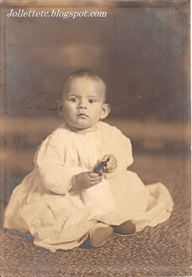 Unknown baby in collection from Violetta Davis Ryan, Mary Frances Jollett Davis, Velma Davis Woodring