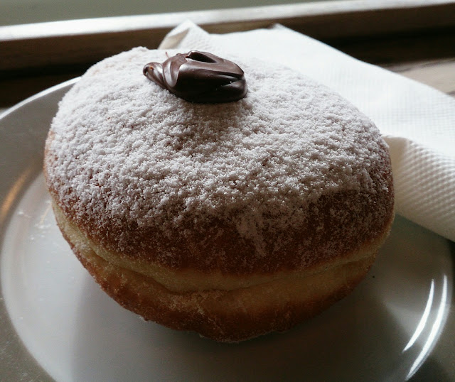 Little Bridge Cafe, Bridge Road, chocolate doughnut