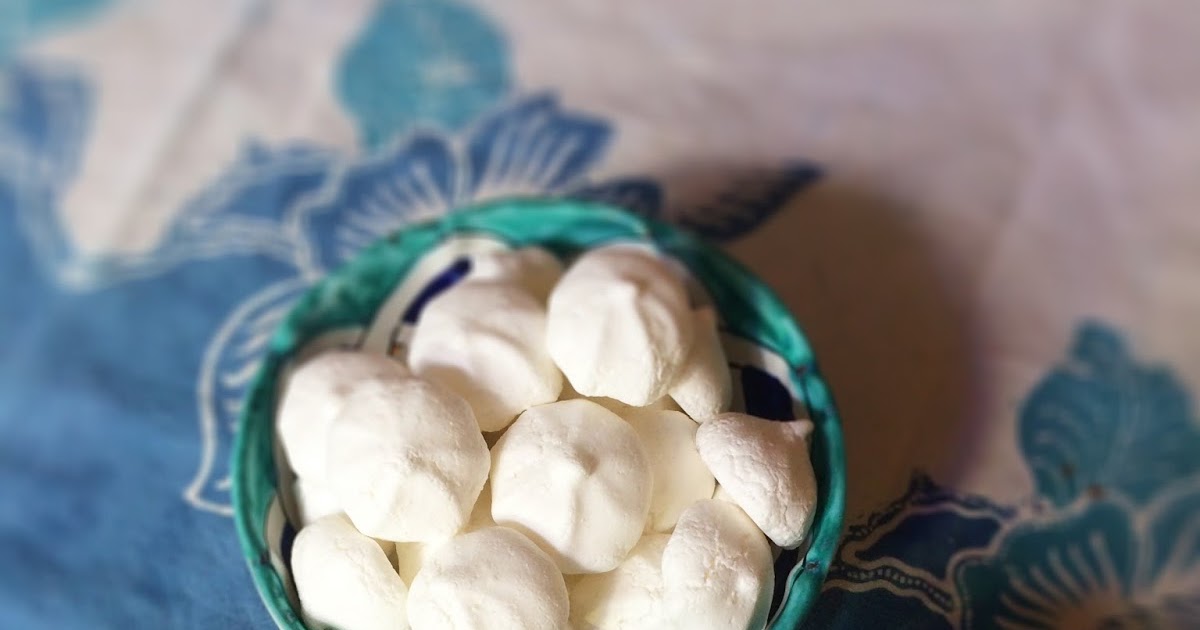 Vegan Recipes Vegan meringues with chickpea brine (Aquafaba)