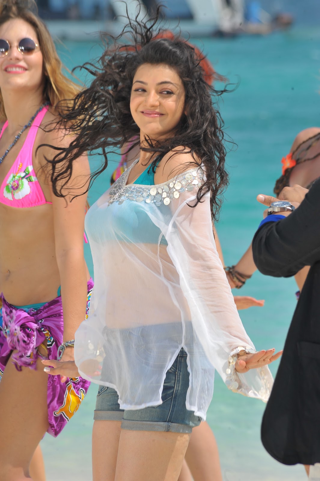 High Quality Bollywood Celebrity Pictures Hot And Sexy Kajal Agarwal