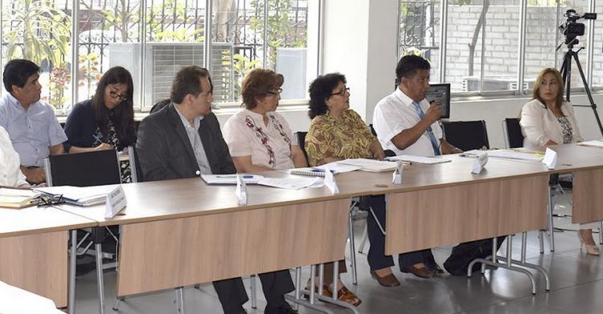 DRELM organizó I Conversatorio dirigido a directores de los IESTP - www.drelm.gob.pe DRELM organizó I Conversatorio dirigido a directores de los IESTP - www.drelm.gob.pe
