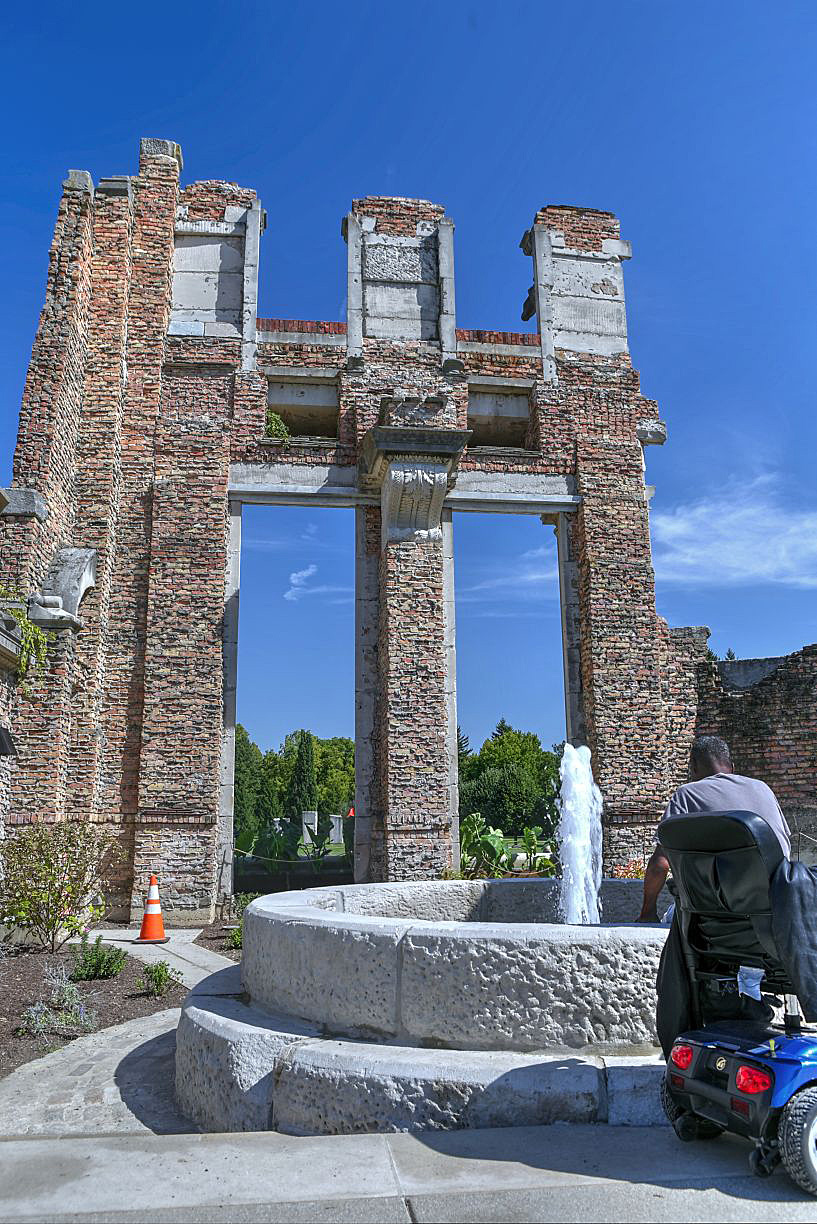 Photo Potpourri Indy S Holliday Park Celebrates Restoration Of Iconic Ruins