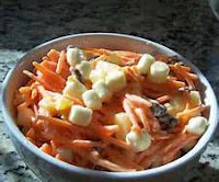 CARROT RAISIN SALAD WITH MARSHMALLOWS