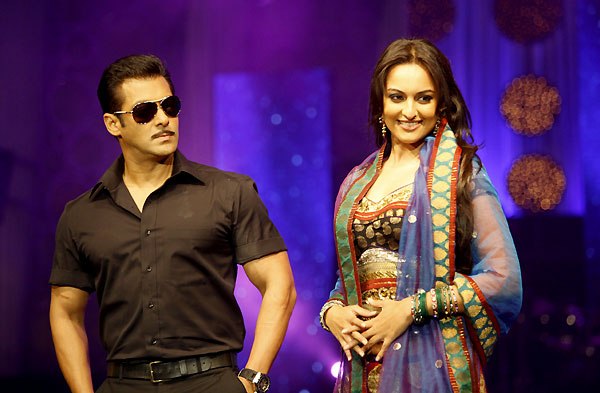 Cool Images Salman Khan And Sonakshi Sinha Pictures